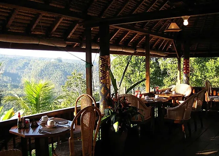 Puri Lumbung Restaurant & Aldeamento Turístico 2*