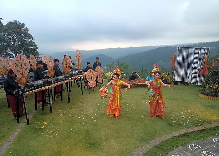 Puri Lumbung Restaurant & Aldeamento Turístico