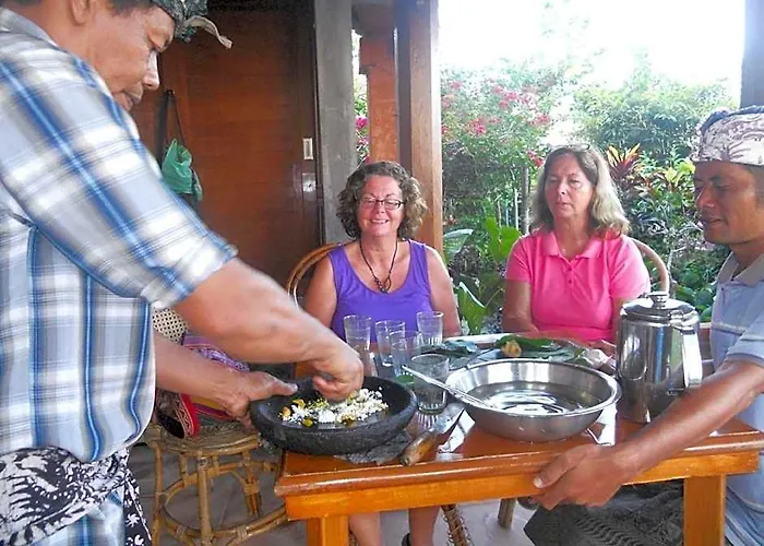 Puri Lumbung Restaurant & Holiday park